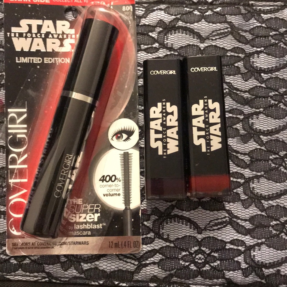Star Wars The Force Awakens Covergirl Bundle